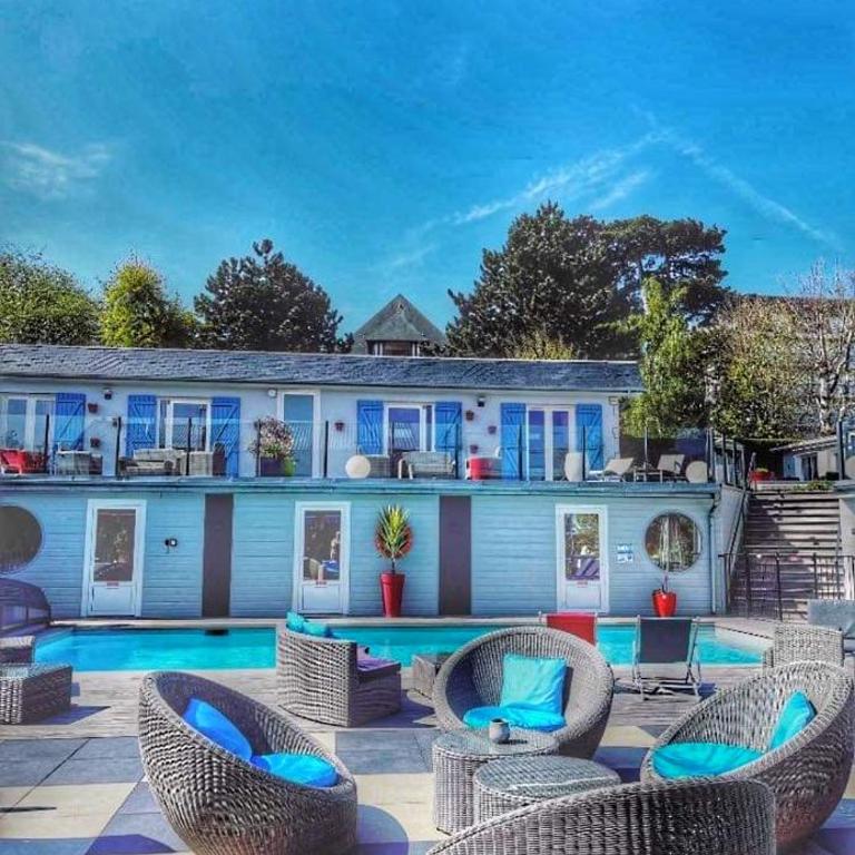 Hotel la piscine - Appartement - Vue sur Piscine - 13