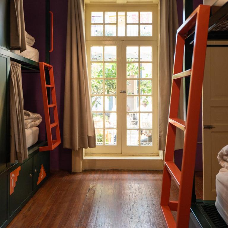Viajero CDMX Centro Hostel - Bed in 10-Bed Mixed Dormitory Room - 5