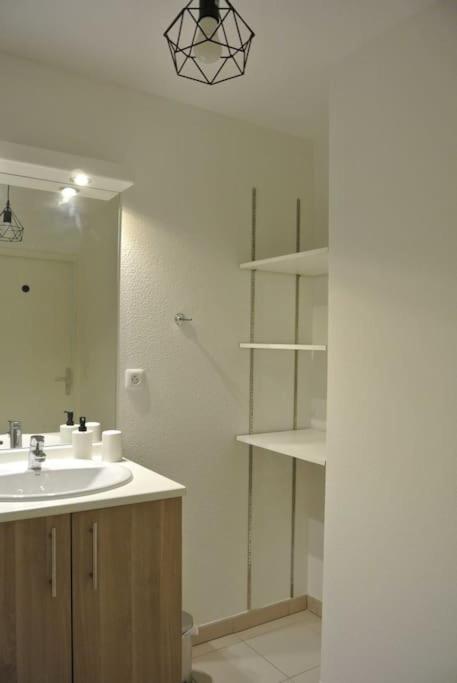 Spacieux T3 Balcon Parking Privé - Appartamento con 2 Camere da Letto - 11