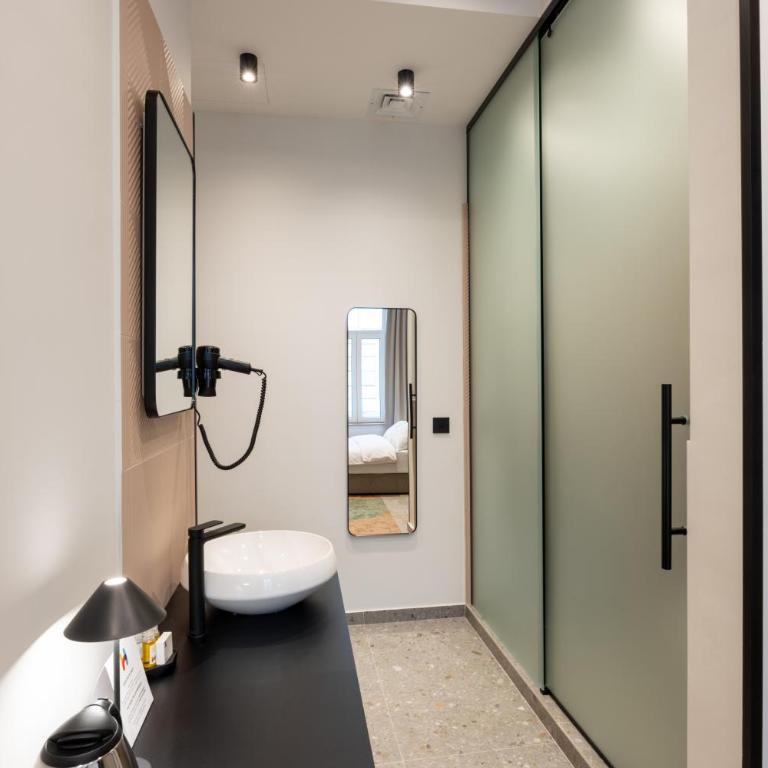 Hop Inn Rooms & Suites - Superior Dvokrevetna Soba sa Bračnim Krevetom - 4