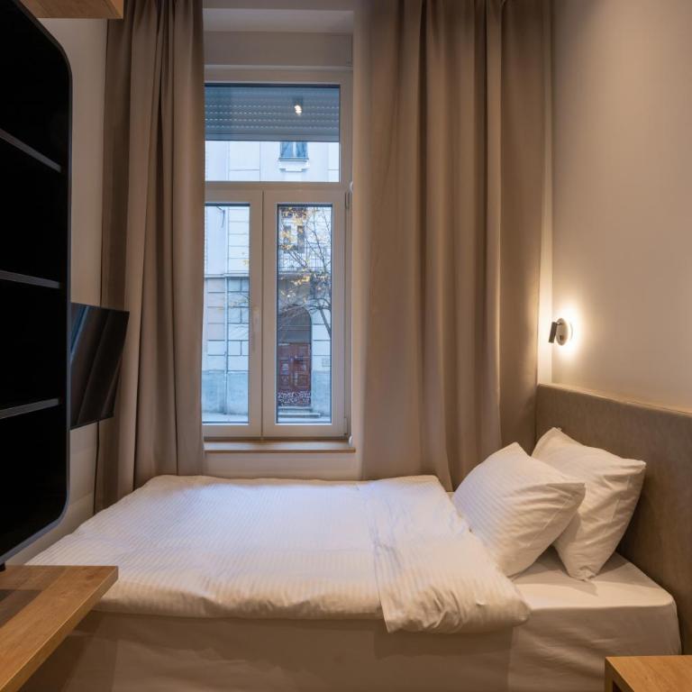 Hop Inn Rooms & Suites - Deluks Jednokrevetna Soba - 9