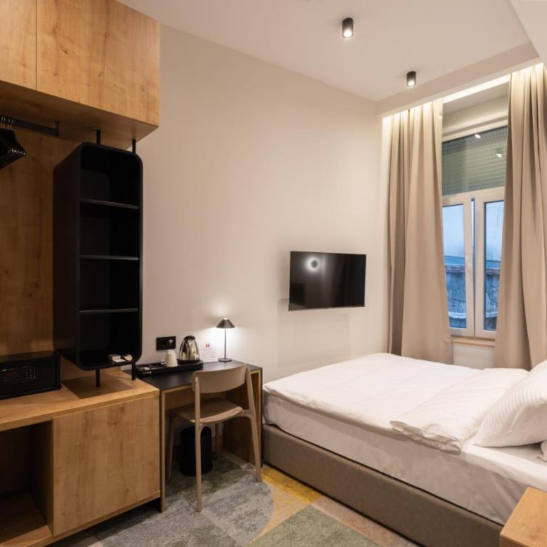 Hop Inn Rooms & Suites - Superior Dvokrevetna Soba sa Bračnim Krevetom - 21
