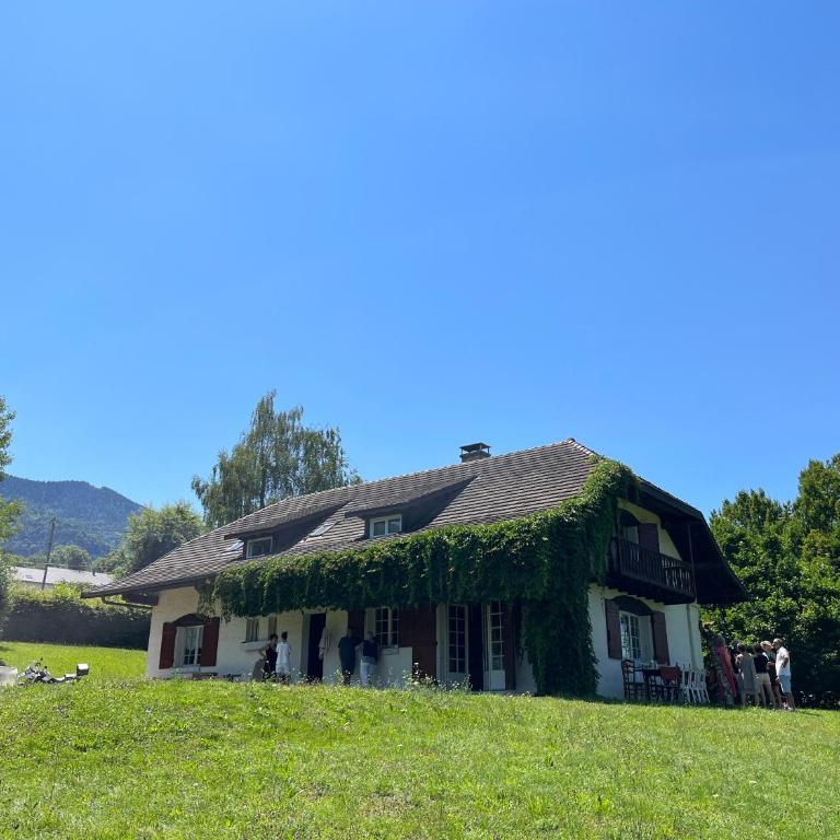 Grande maison familiale dans le massif des Bauges - Maison 7 Chambres - 26