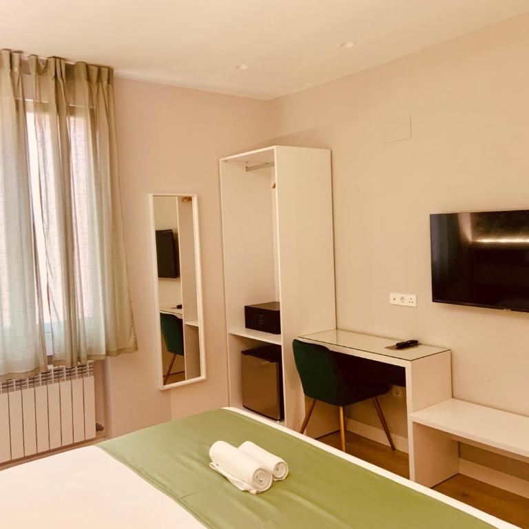 Hostal Abadia Madrid - Habitación Doble Superior - 4