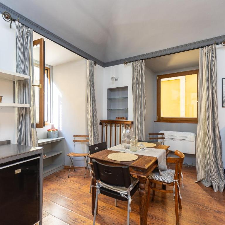 Pantheon by Rental in Rome - Appartamento con 2 Camere da Letto - 31