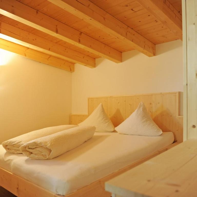 Pension Olympia - Doppelzimmer mit Balkon - 1