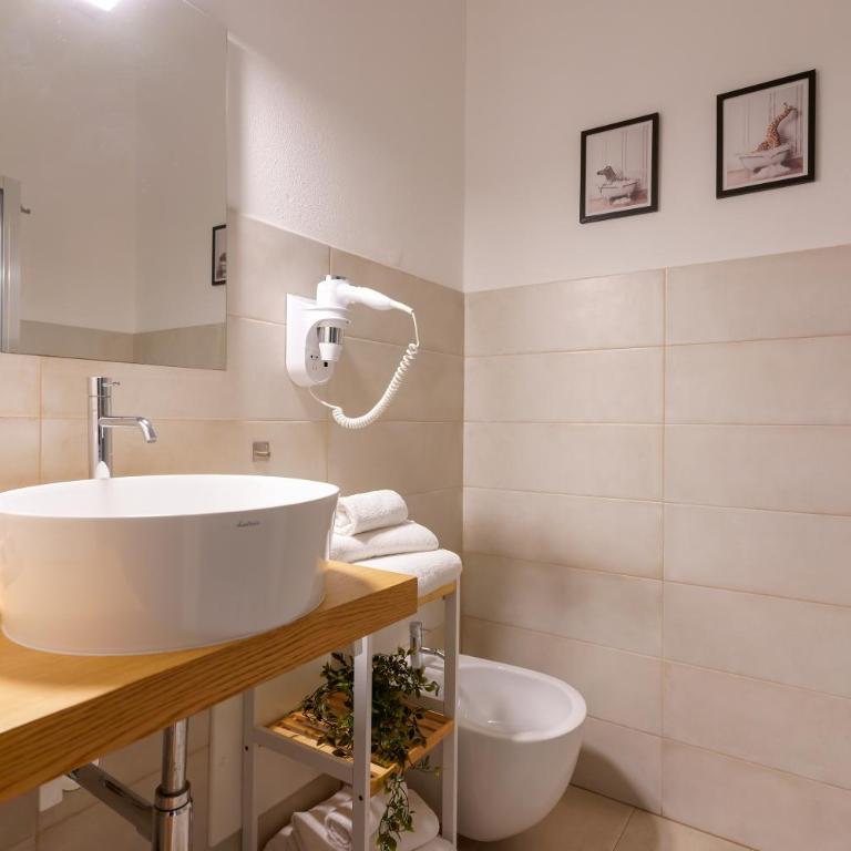 CrossRoad Four - locazione turistica - Economy Double Room - 4