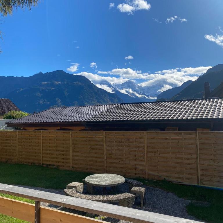 Unique Tiny Eco Lodges with gorgeous views to Jungfrau Massiv - One-Bedroom House - 16