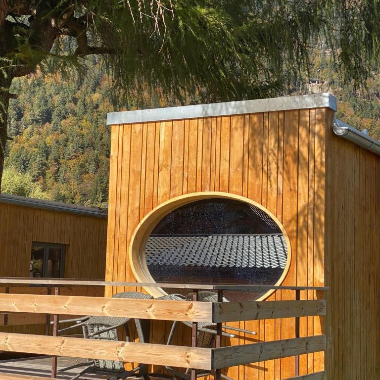 Unique Tiny Eco Lodges with gorgeous views to Jungfrau Massiv - One-Bedroom House - 24