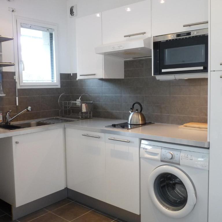 Le GLAZ - 2 à 4 vacanciers - Jardin clos - Petit chien bienvenu - 2 vélos - Plages et Commerces à pied - Appartement 2 Chambres - 13