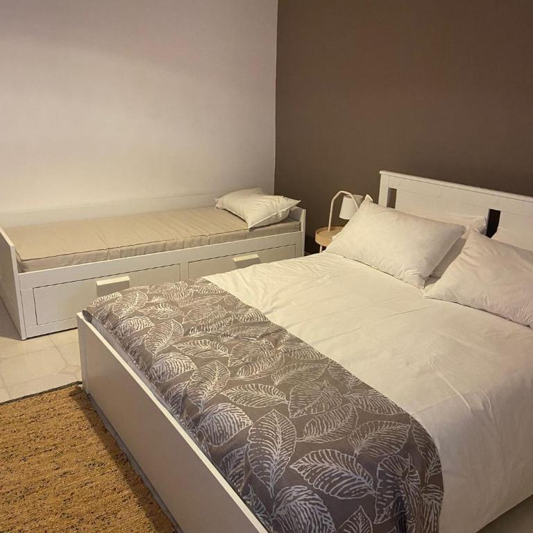 Cortile Cascino Home - Appartamento con 2 Camere da Letto - 4