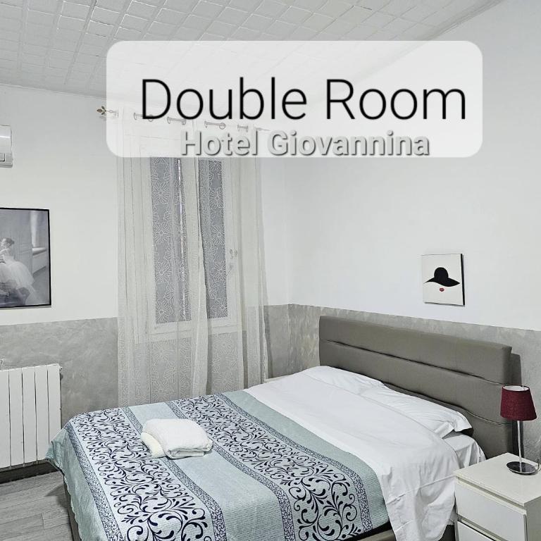 Hotel Giovannina - Camera Matrimoniale/Doppia con Letti Singoli con Bagno Privato - 13
