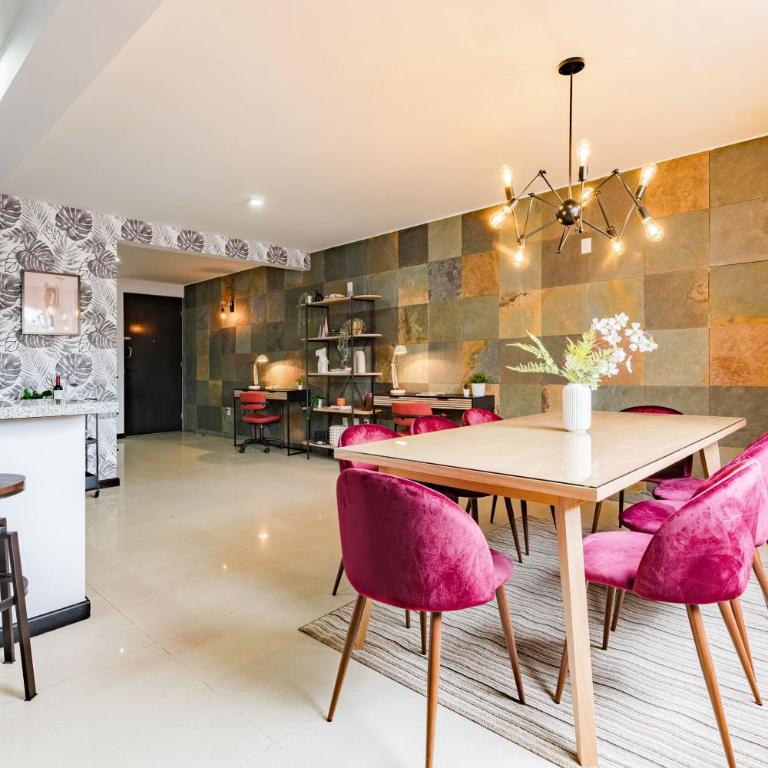 NEW Great Stay in Roma 24-7 Security - Three-Bedroom Apartment - 1