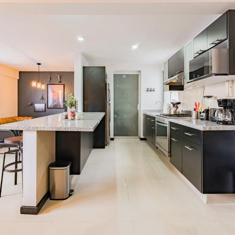 NEW Great Stay in Roma 24-7 Security - Three-Bedroom Apartment - 2