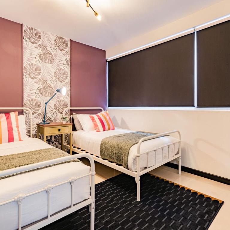 NEW Great Stay in Roma 24-7 Security - Three-Bedroom Apartment - 16