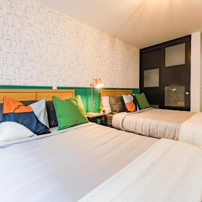 NEW Great Stay in Roma 24-7 Security - Three-Bedroom Apartment - 17