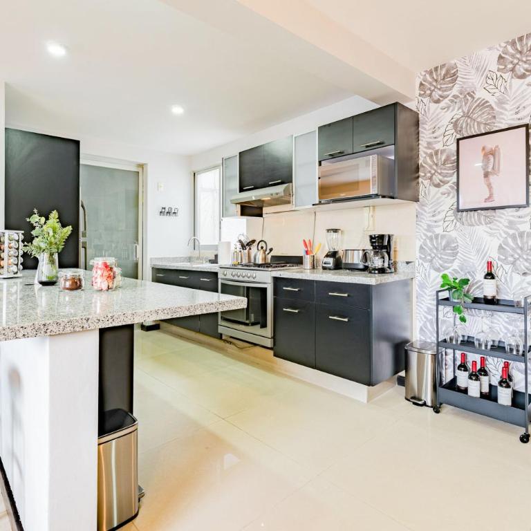 NEW Great Stay in Roma 24-7 Security - Three-Bedroom Apartment - 21