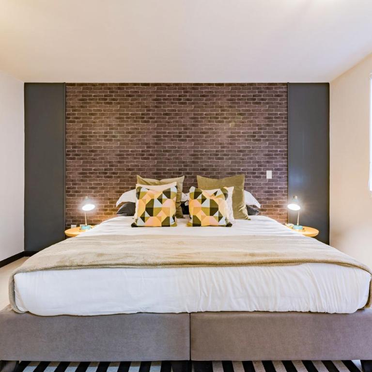 NEW Great Stay in Roma 24-7 Security - Three-Bedroom Apartment - 29