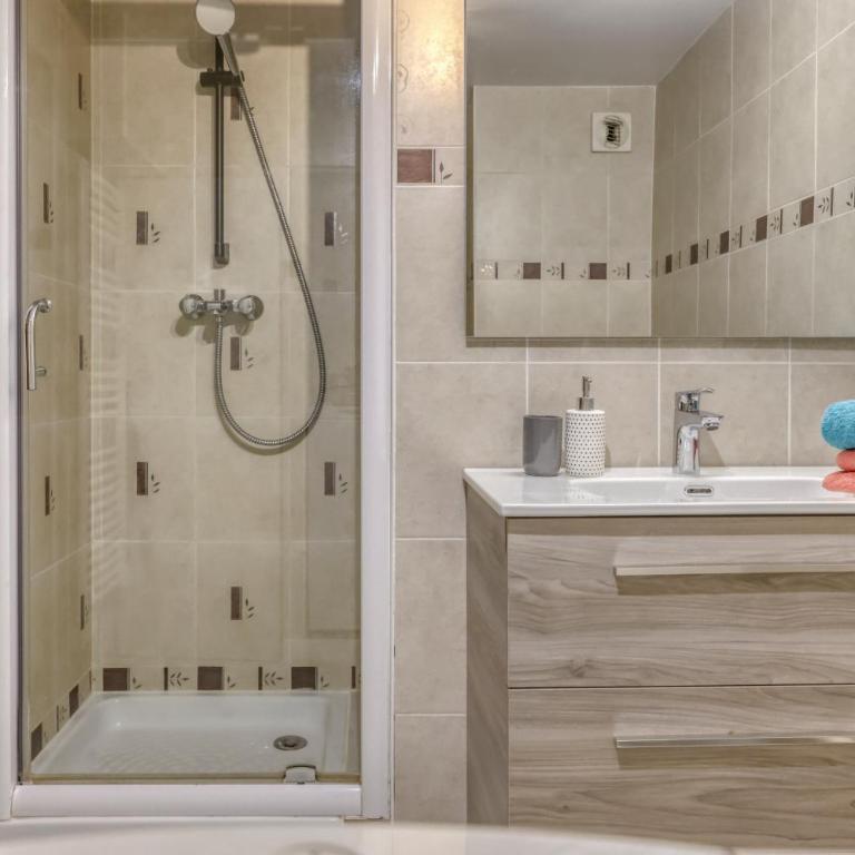 Studio "Cosy" hyper centre - Studio Apartment - 7