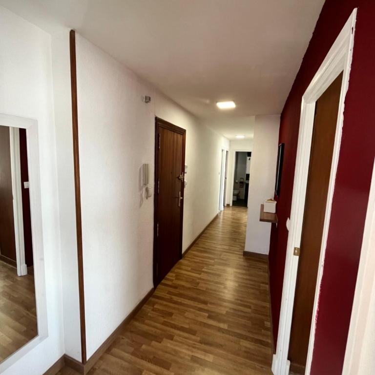 4 BEDROOMS -SENECA Center Apartment - Apartment - 8
