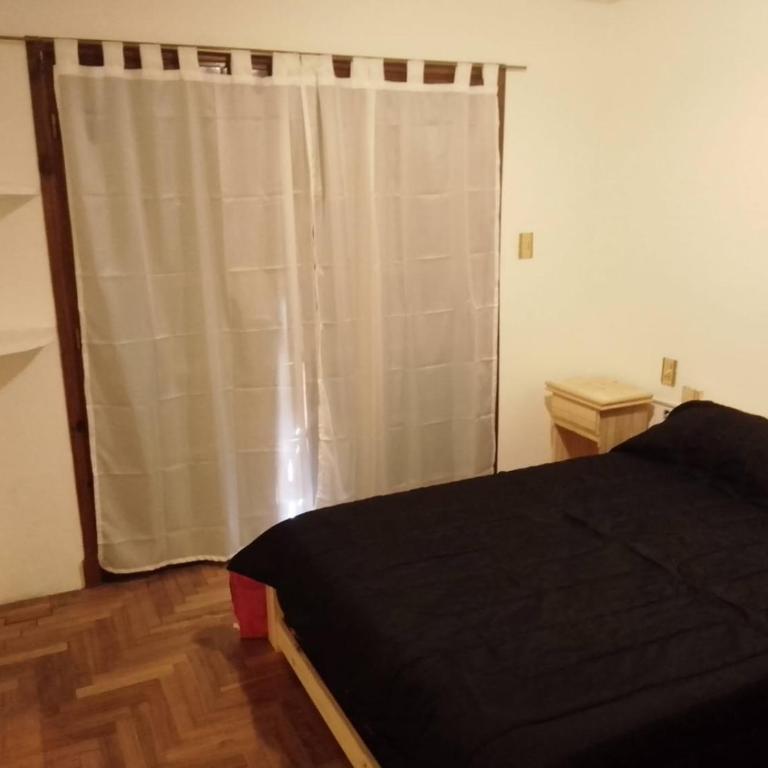 Casa grande en Mar del Plata, cochera, parrilla, parque, TV con wifii. IMPECABLE - Casa de 4 dormitorios - 8
