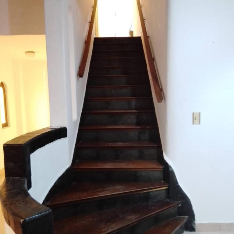 Casa grande en Mar del Plata, cochera, parrilla, parque, TV con wifii. IMPECABLE - Casa de 4 dormitorios - 7