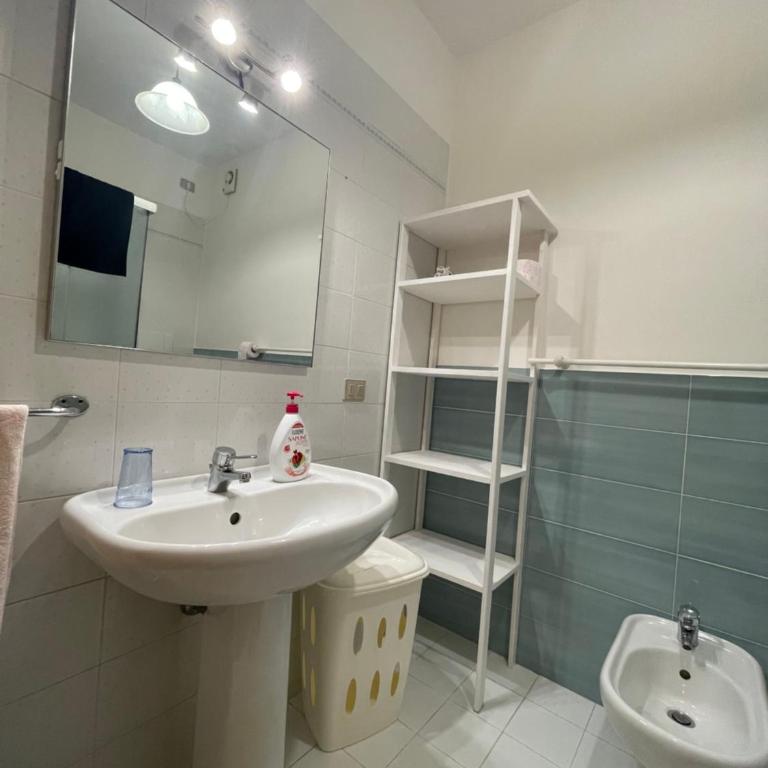 Pà Blanc Apartments - Appartamento su 2 Livelli con 2 Camere da Letto - Viale Resistenza 24 - 15