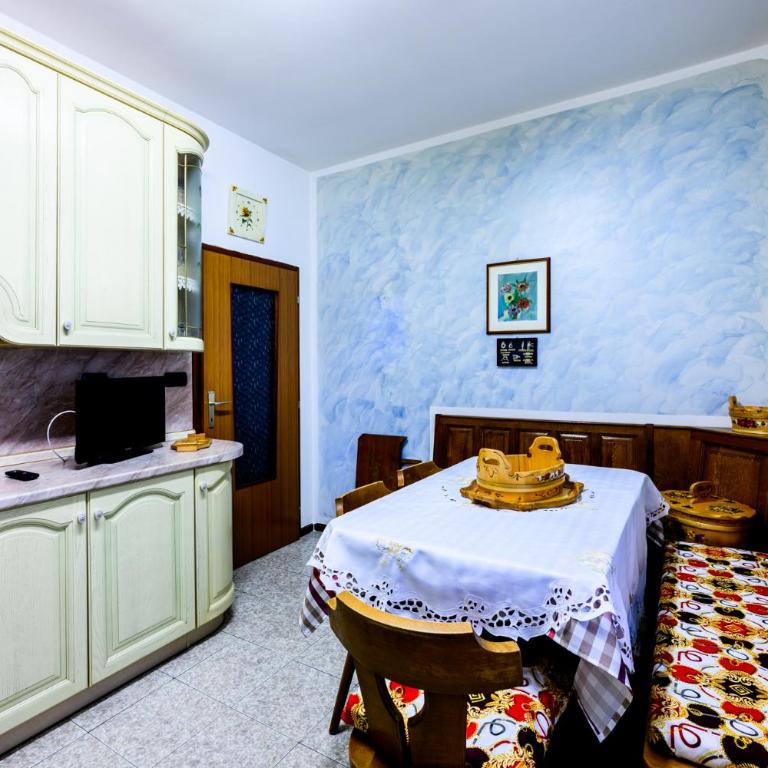 Rètro Apartment In The Mountains - Apartment - 10