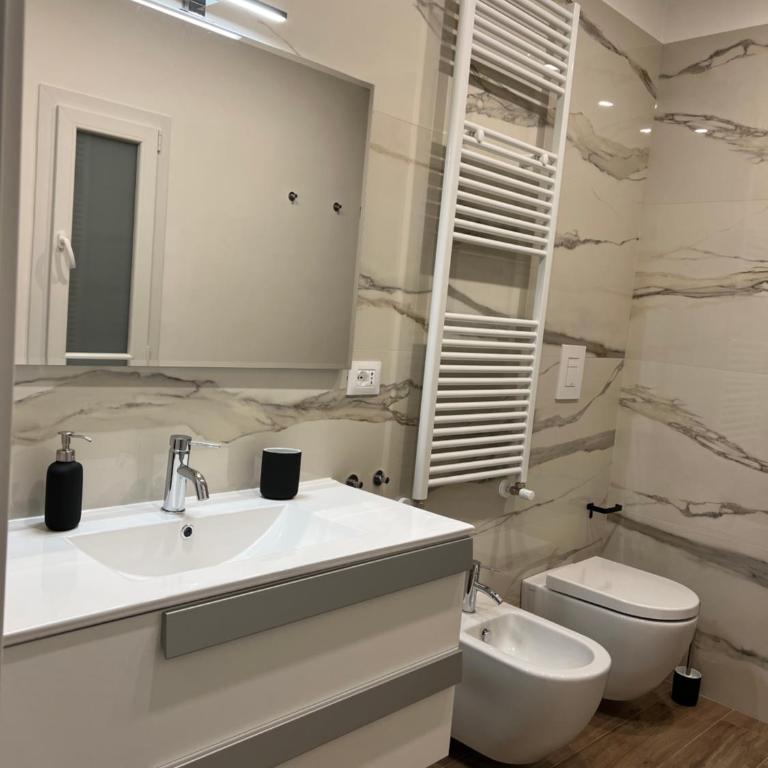 Savoia Apartment - Appartamento con 2 Camere da Letto - 13