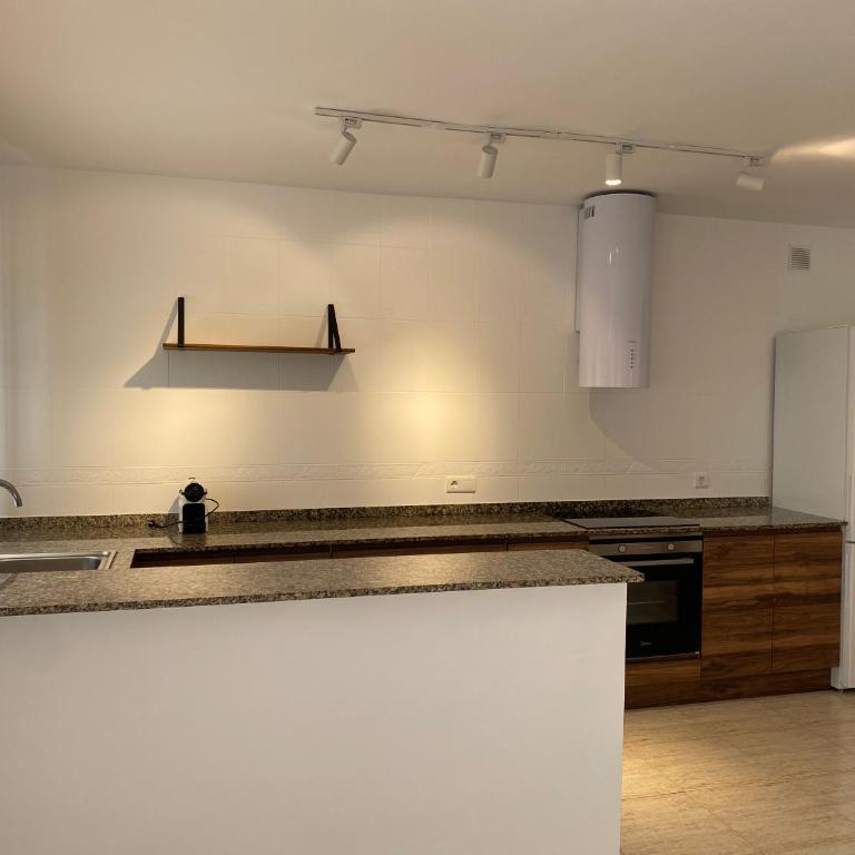 Entre2aigues - Three-Bedroom Townhouse - 14