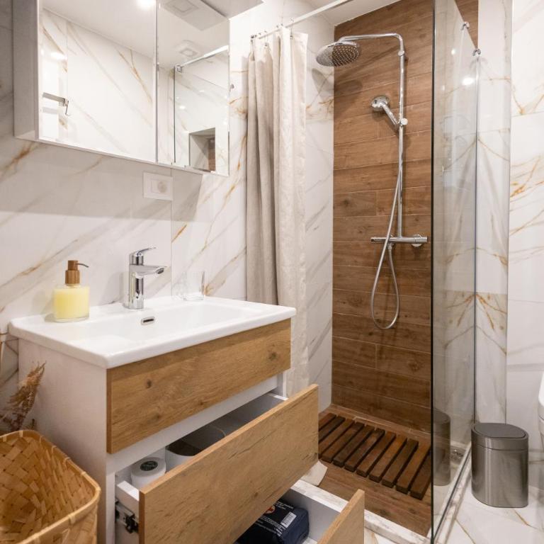 Glečer Kop, Cozy design apartment A5, FREE Parking Garage - One-Bedroom Apartment - 20