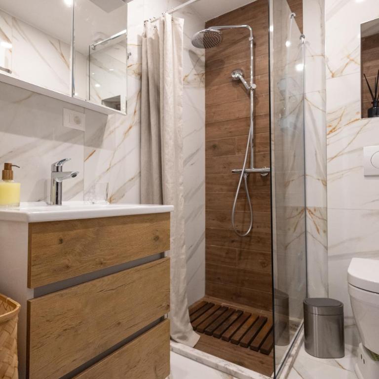 Glečer Kop, Cozy design apartment A5, FREE Parking Garage - One-Bedroom Apartment - 17