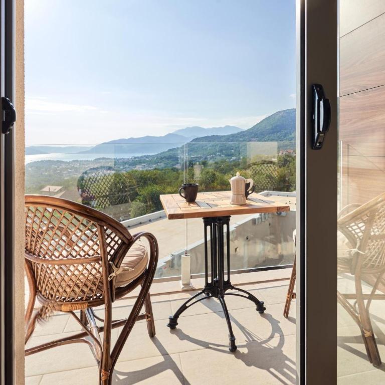 Casa Collection - Two-Bedroom Apartment - 8