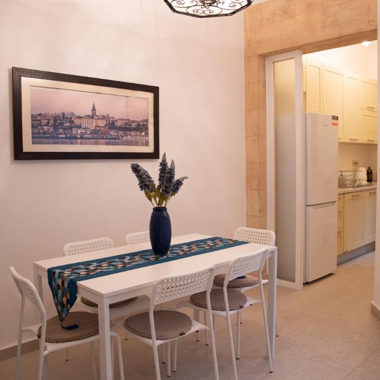 Sweet House Republic - Apartman - 14