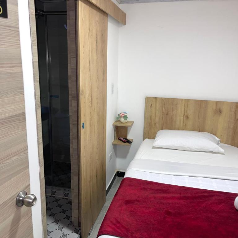 Hotel Urban Center Bogota - Habitación Individual - 5