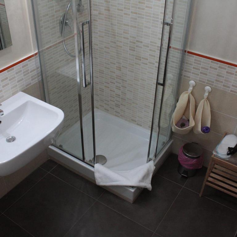 B&B Roma - Family Suite with Balcony - 16