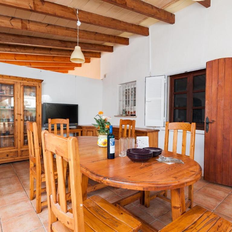 Can Rovet - Three-Bedroom Villa - 9