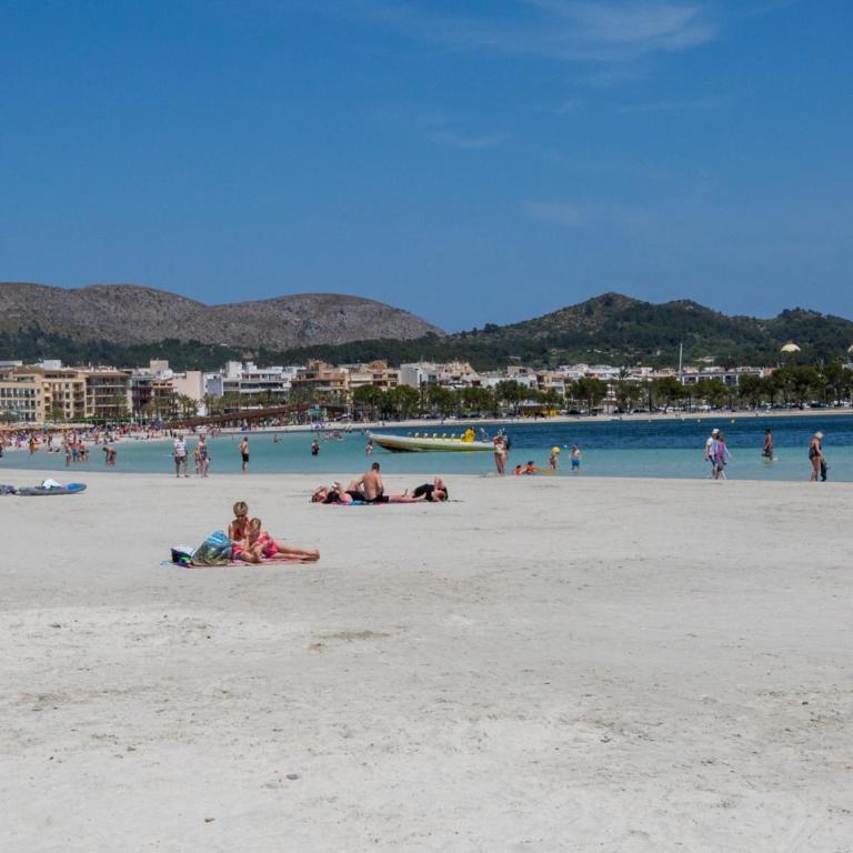 Can Rovet - Three-Bedroom Villa - 19