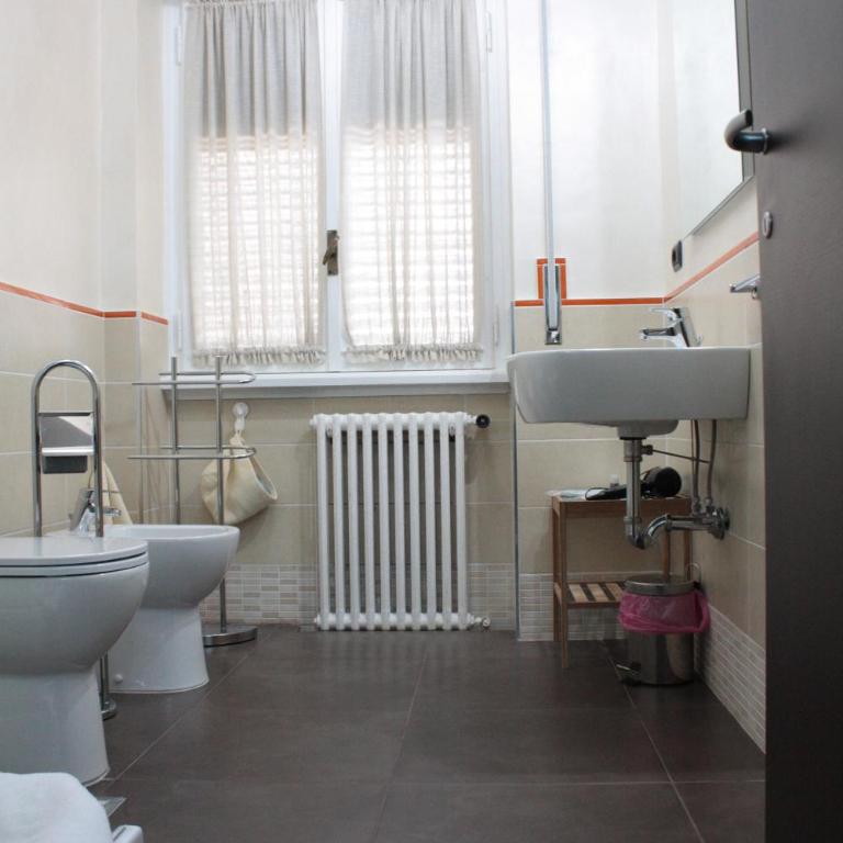 B&B Roma - Superior Double Room with Private Bathroom - 12