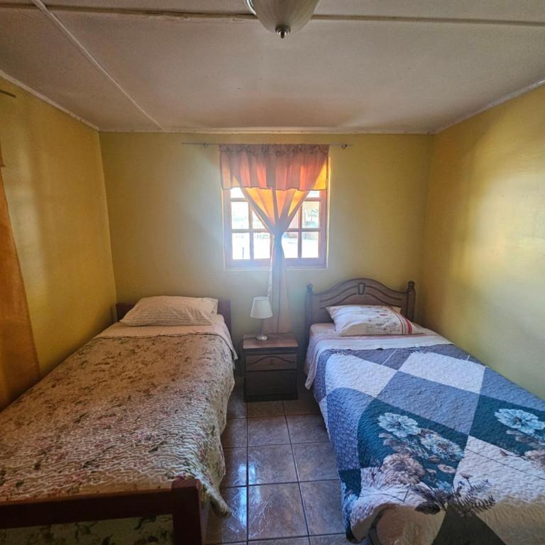 Hostal Casa los Duendes - Casa de 3 dormitorios - 2