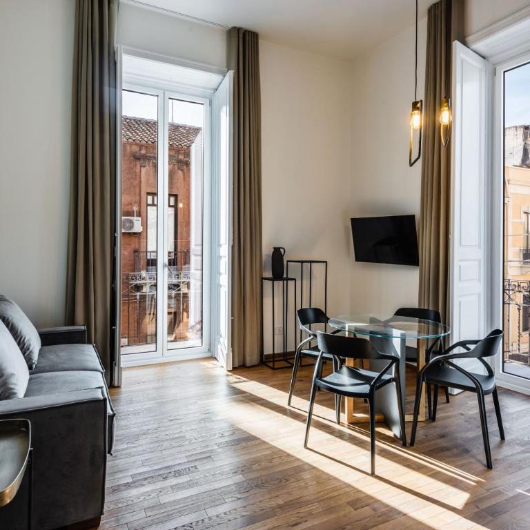 Ferrini Home - Firenze 70 - Appartamento con Balcone - 2
