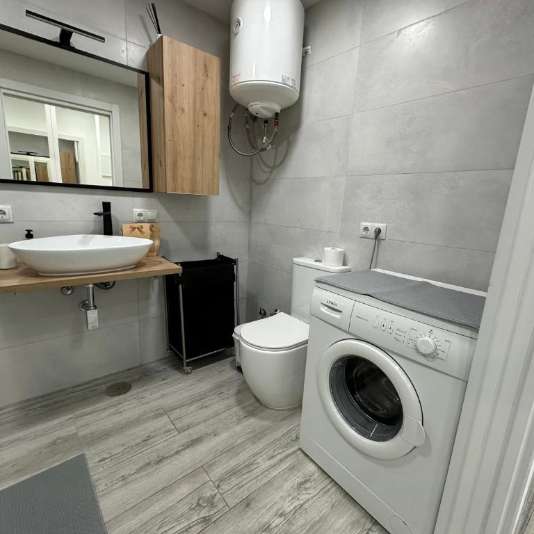 Verdiales Comfort, city center studio, beach, and city center close BY NAMASTE ELITE - Estudio - 8