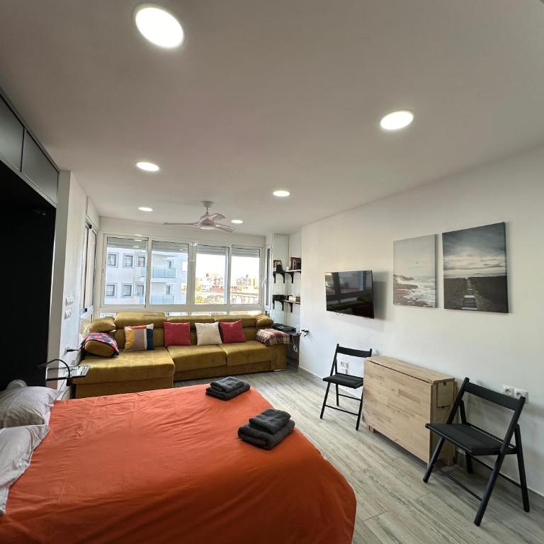 Verdiales Comfort, city center studio, beach, and city center close BY NAMASTE ELITE - Estudio - 6