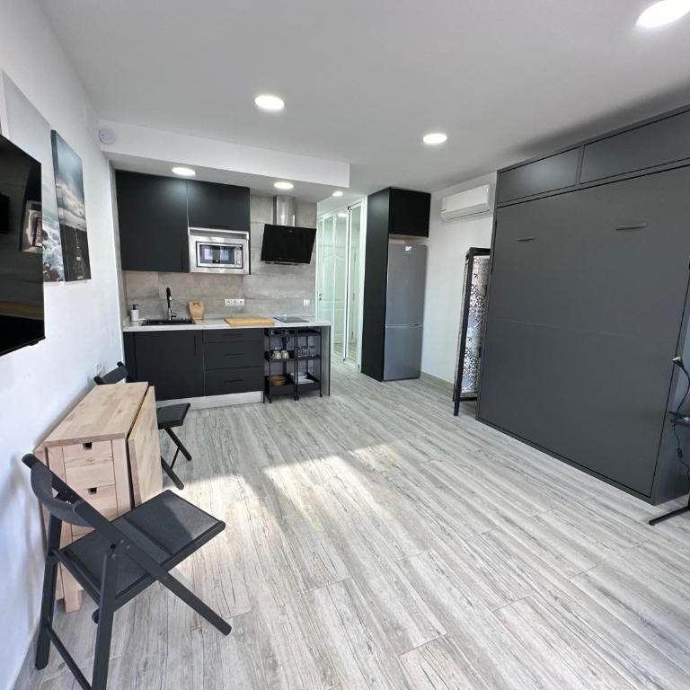 Verdiales Comfort, city center studio, beach, and city center close BY NAMASTE ELITE - Estudio - 19