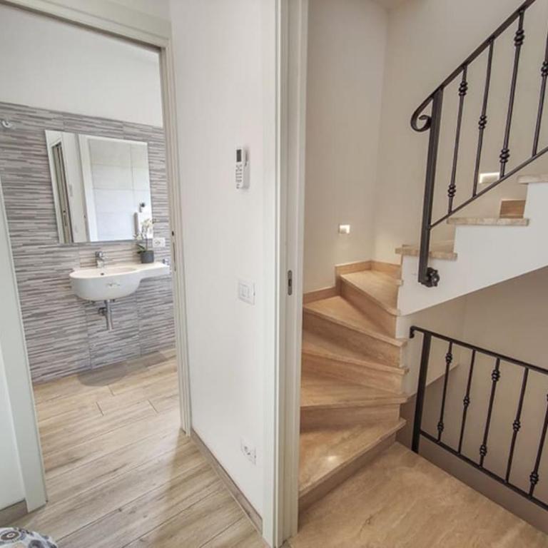 Casa centralissima Mentana ingresso indipendente - Two-Bedroom Apartment - 30
