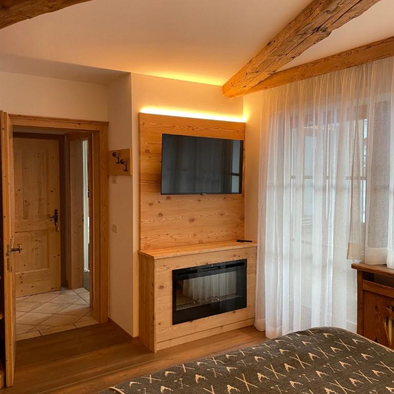 Agriturismo Maso Corradini - Suite Familiare con Balcone - 9