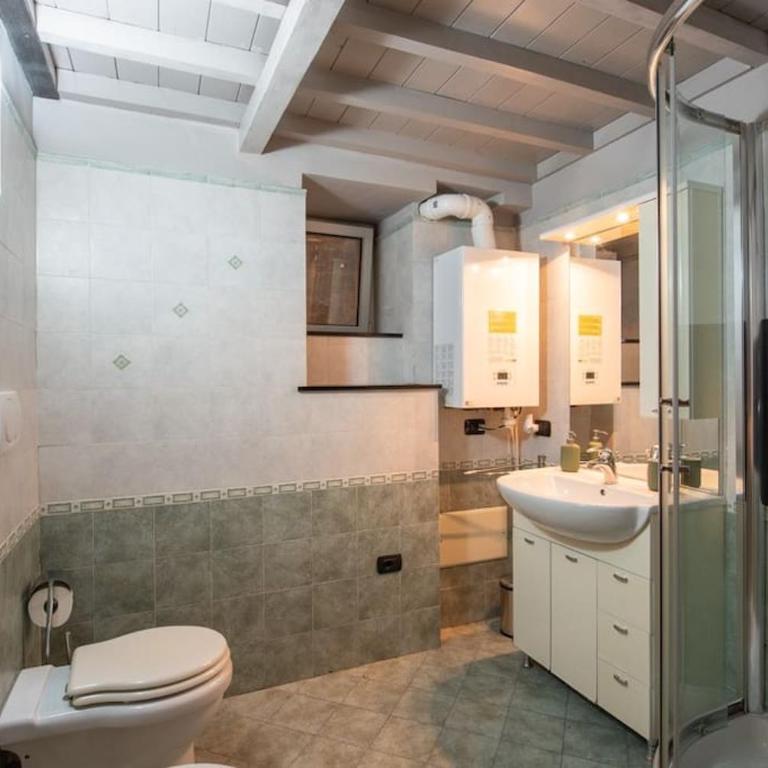 (Aquarium) Elegant Two-Level Apartment with In-Room Tub - Appartamento su 2 Livelli - 15