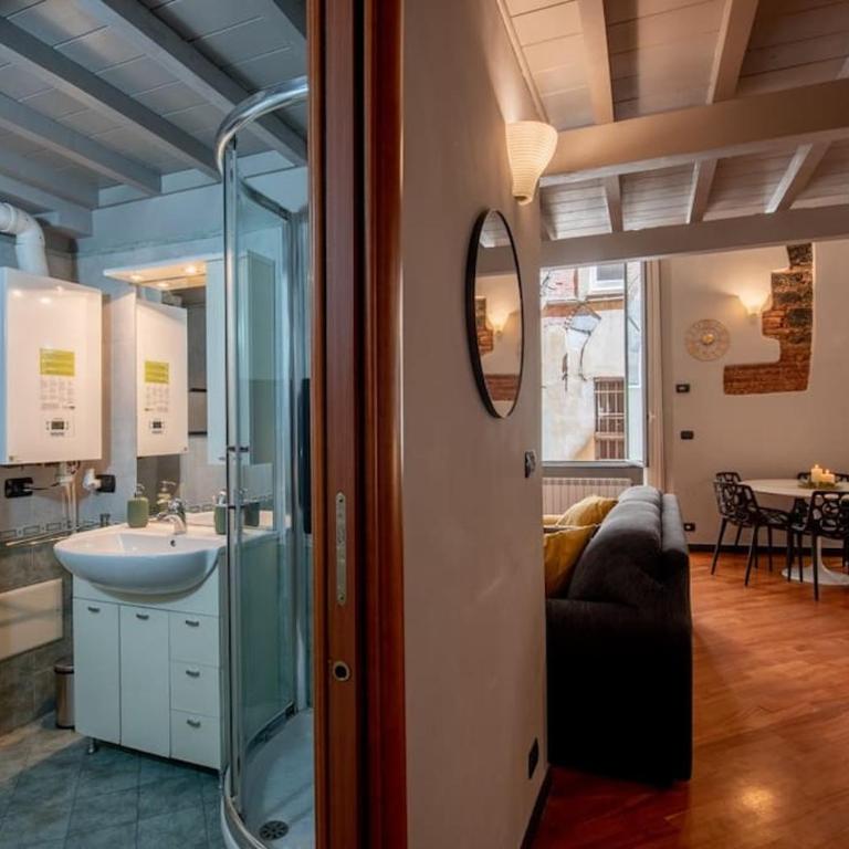 (Aquarium) Elegant Two-Level Apartment with In-Room Tub - Appartamento su 2 Livelli - 14