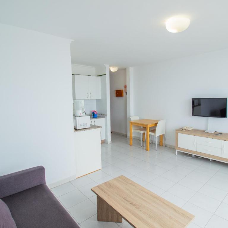Apartamentos La Peñita - Apartment with Sea View - 18