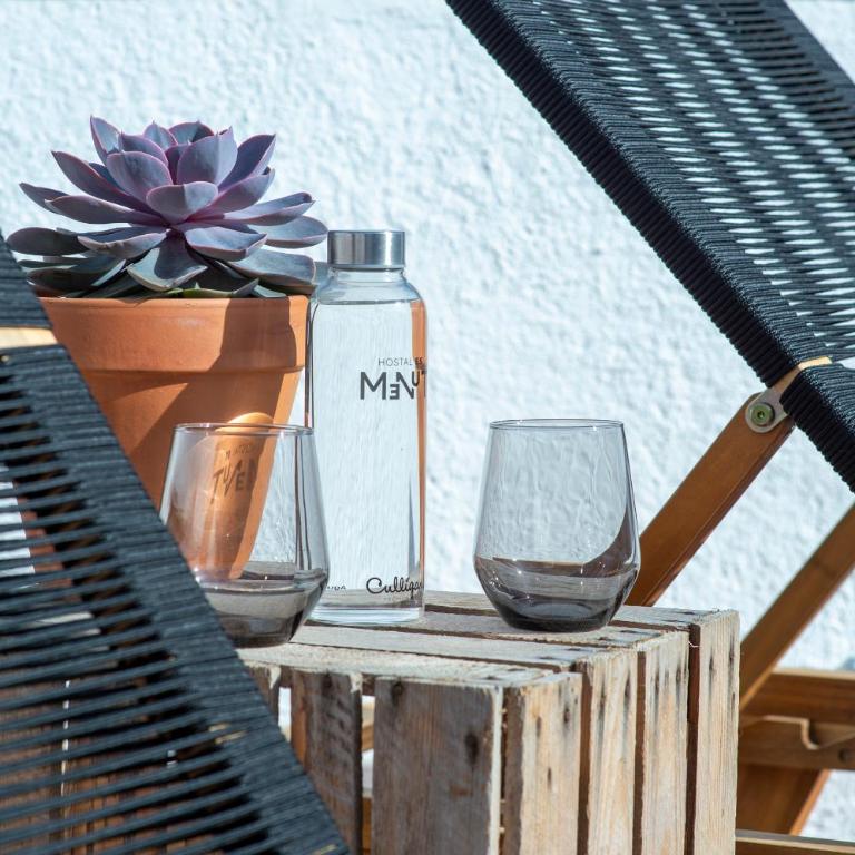 Hostal Boutique Es Menut - Habitación Doble Deluxe con terraza y vistas al mar - 2